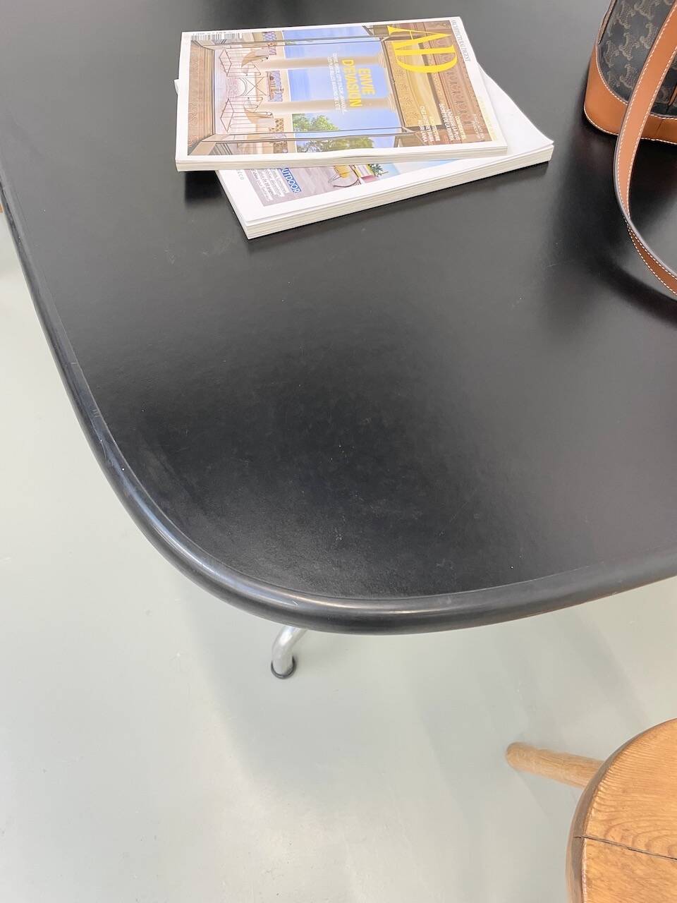 Giancarlo Piretti conference table