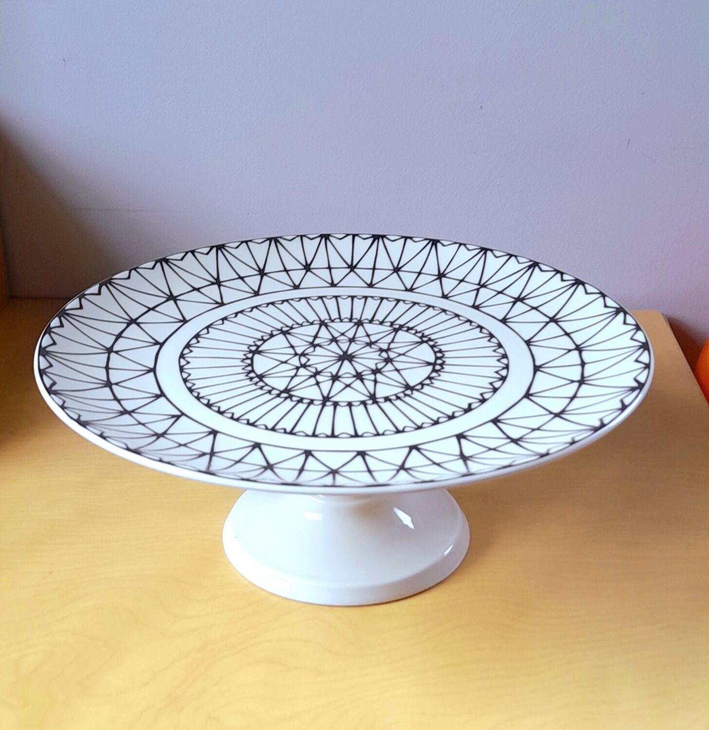 Plat à gâteaux en faïence