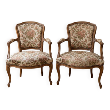 Pair of Louis XV armchairs in floral fabric and wood