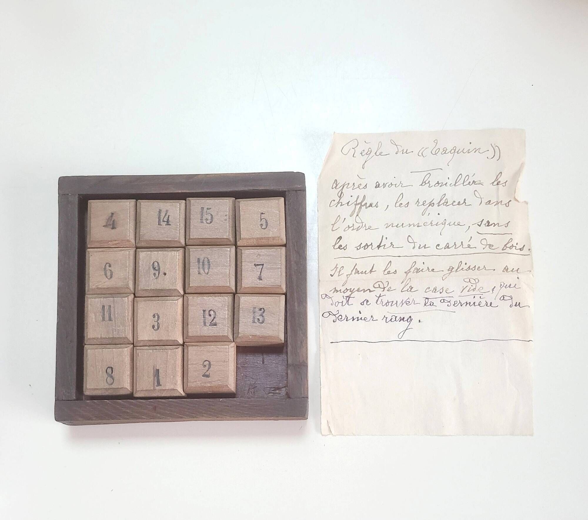 Antique wooden sliding puzzle - Popular art from the late 19th century - Complete