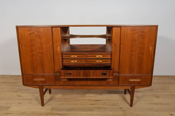 Buffet haut en teck du milieu du siècle, Danemark, années 1960