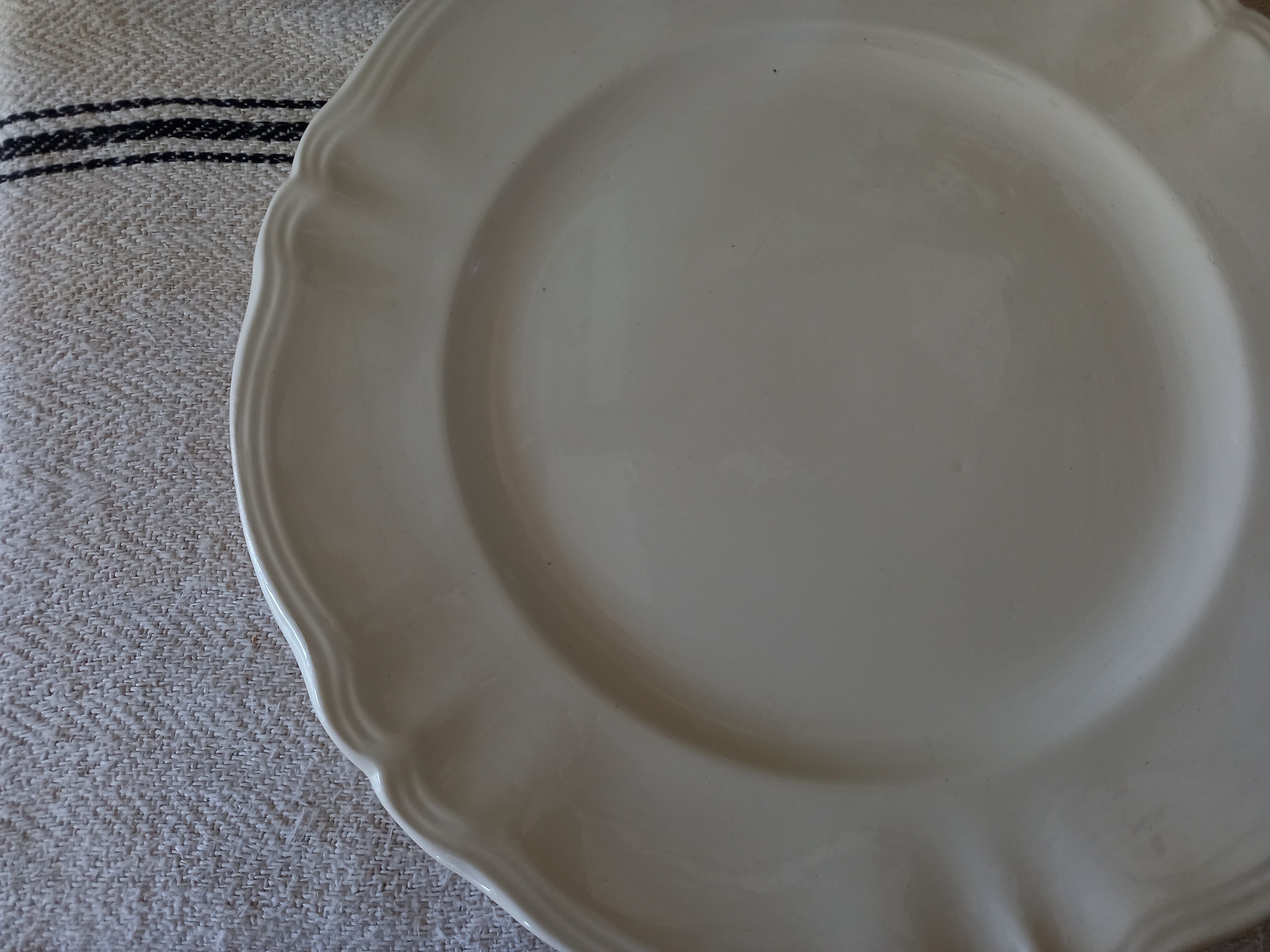 Flat "Ivoire" Sarreguemines (ø 34 cm)