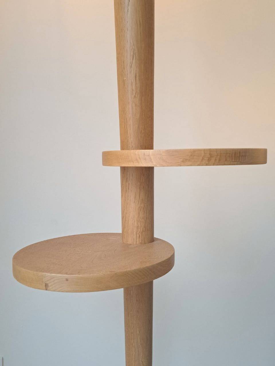 Vintage floor lamp in solid oak from the 1960s.
