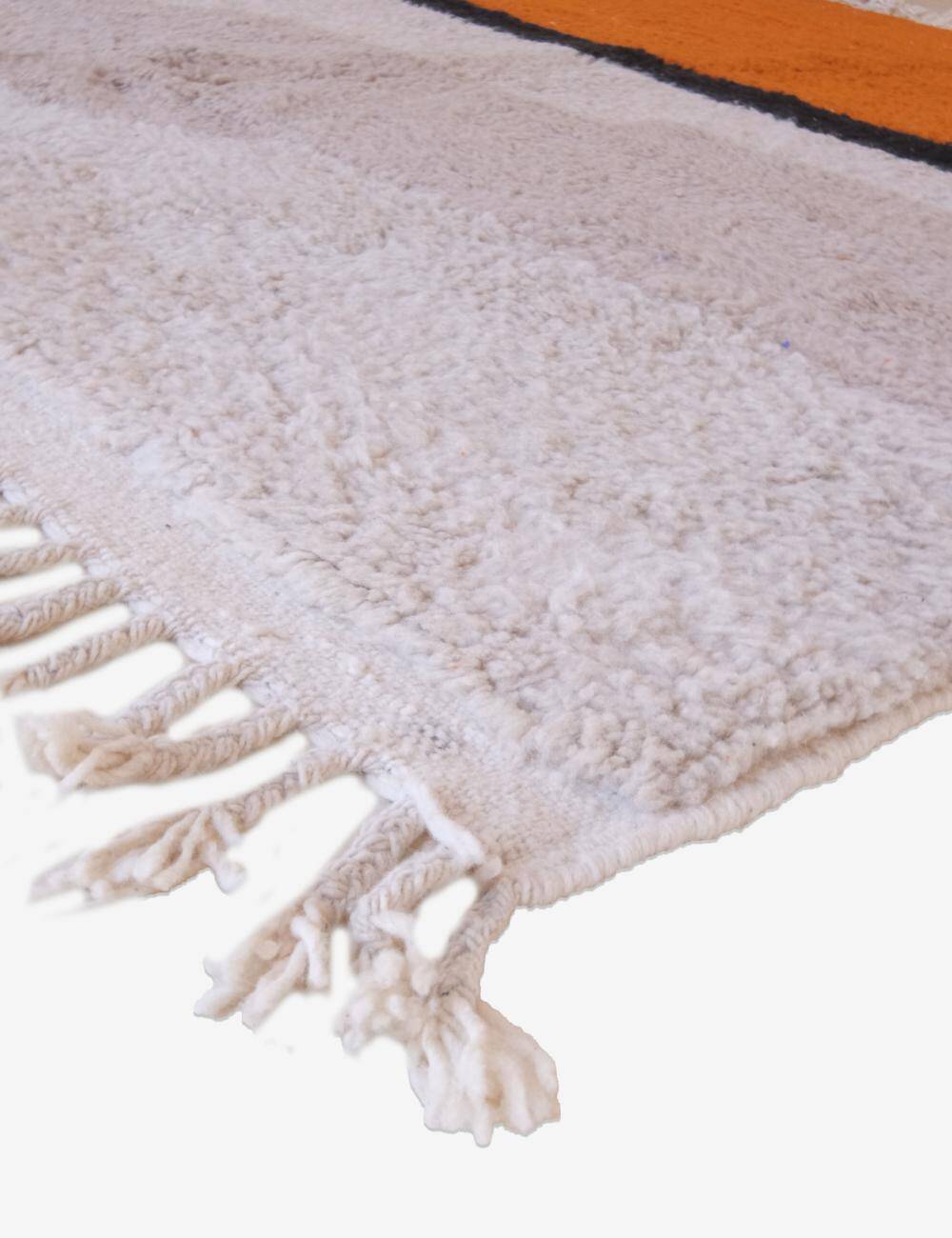 Contemporary Moroccan Rug - 269 x 220 cm