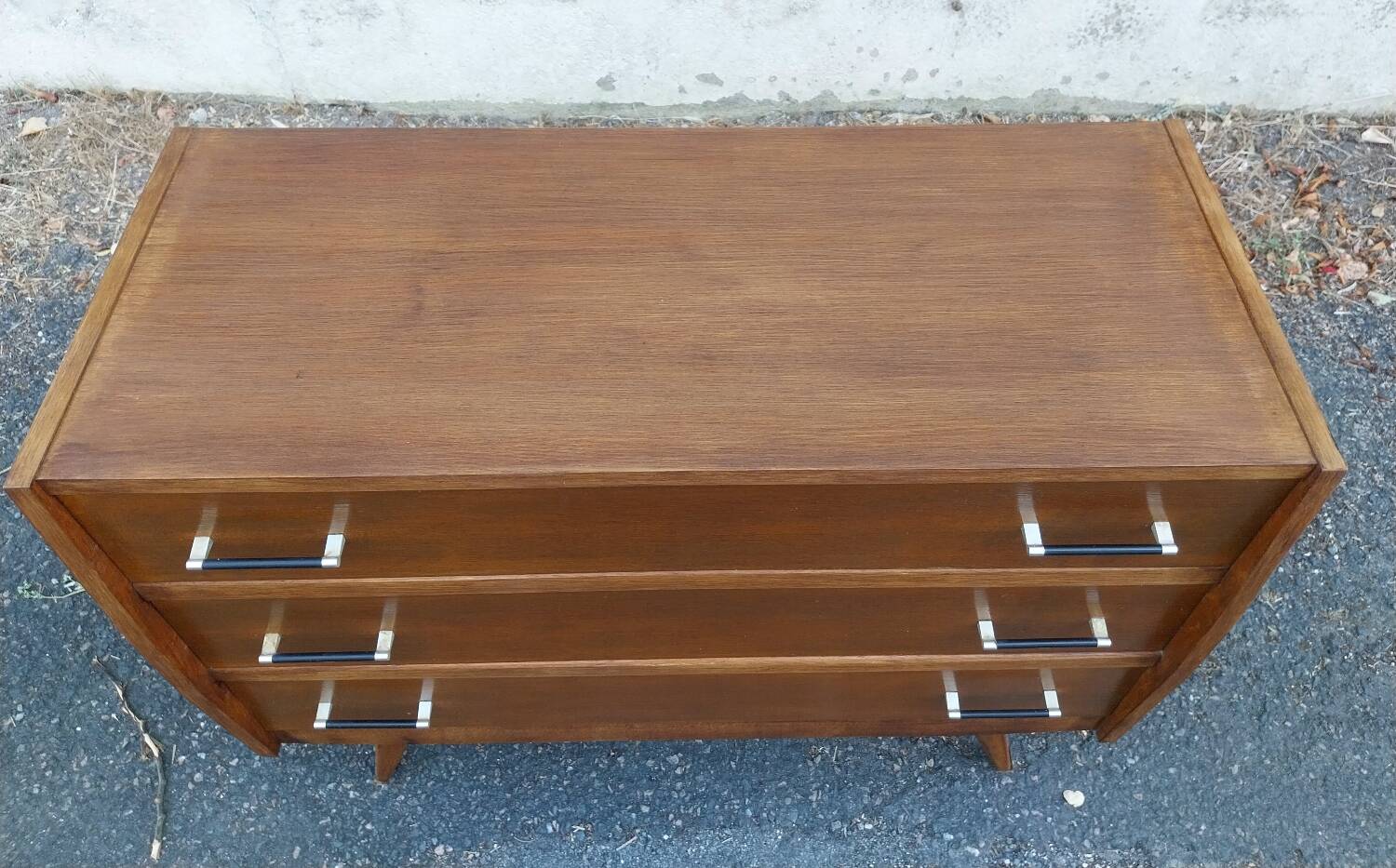 Compass foot chest of drawers