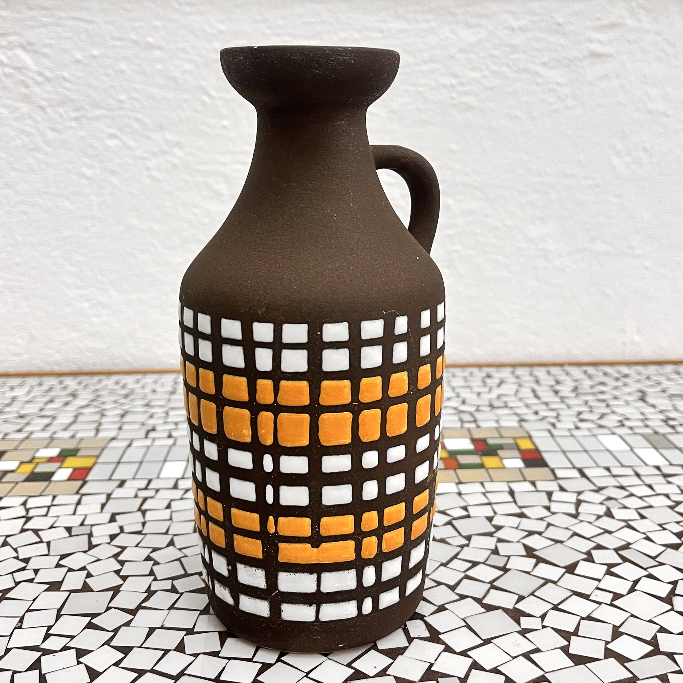 Ceramic vase with handle, Strehla Keramik, Germany, 1970s.