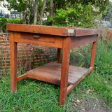 Trade table in chene