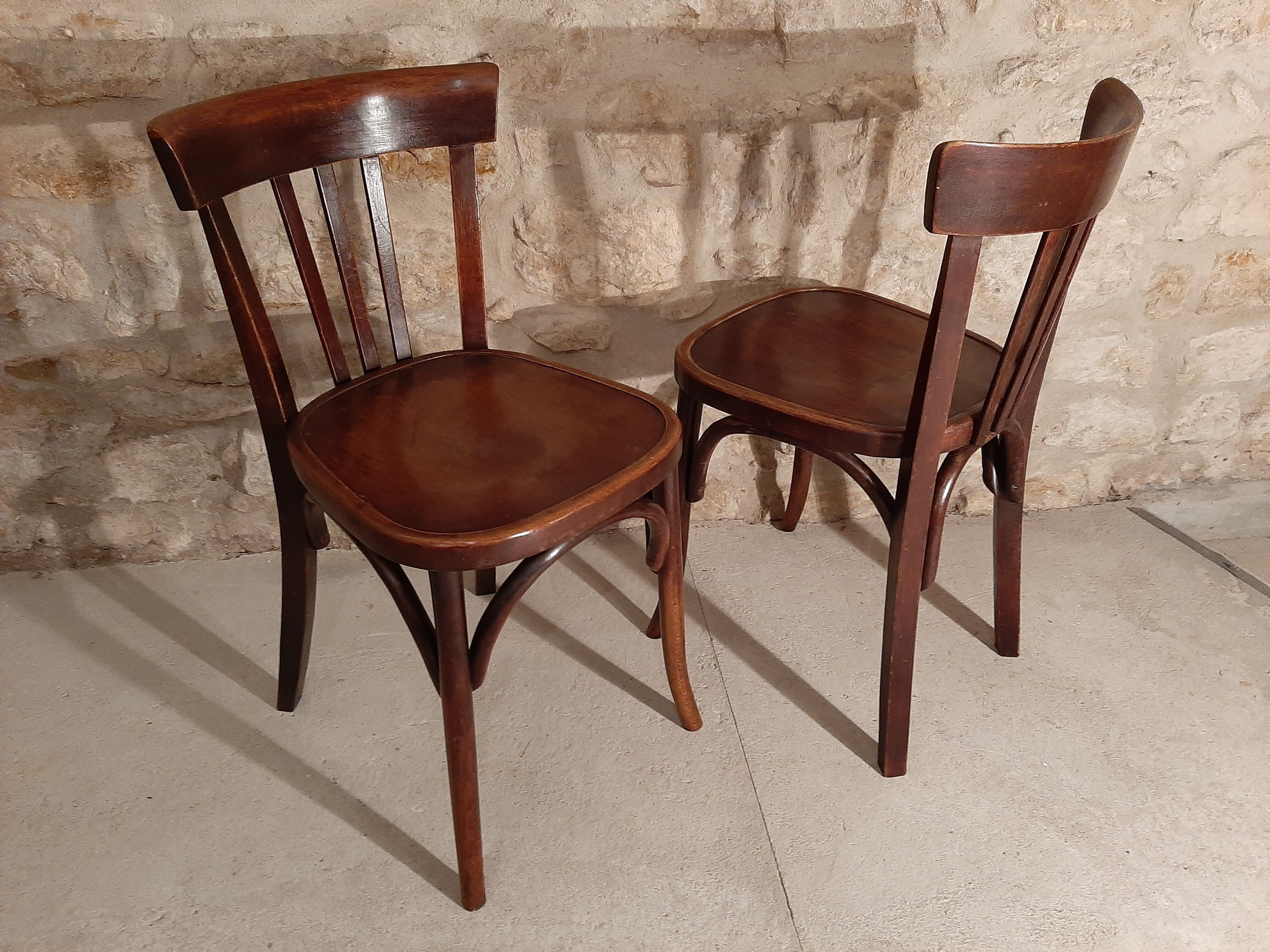 Set  de 2 chaises bistrot années 40 Fischel Wissembourg