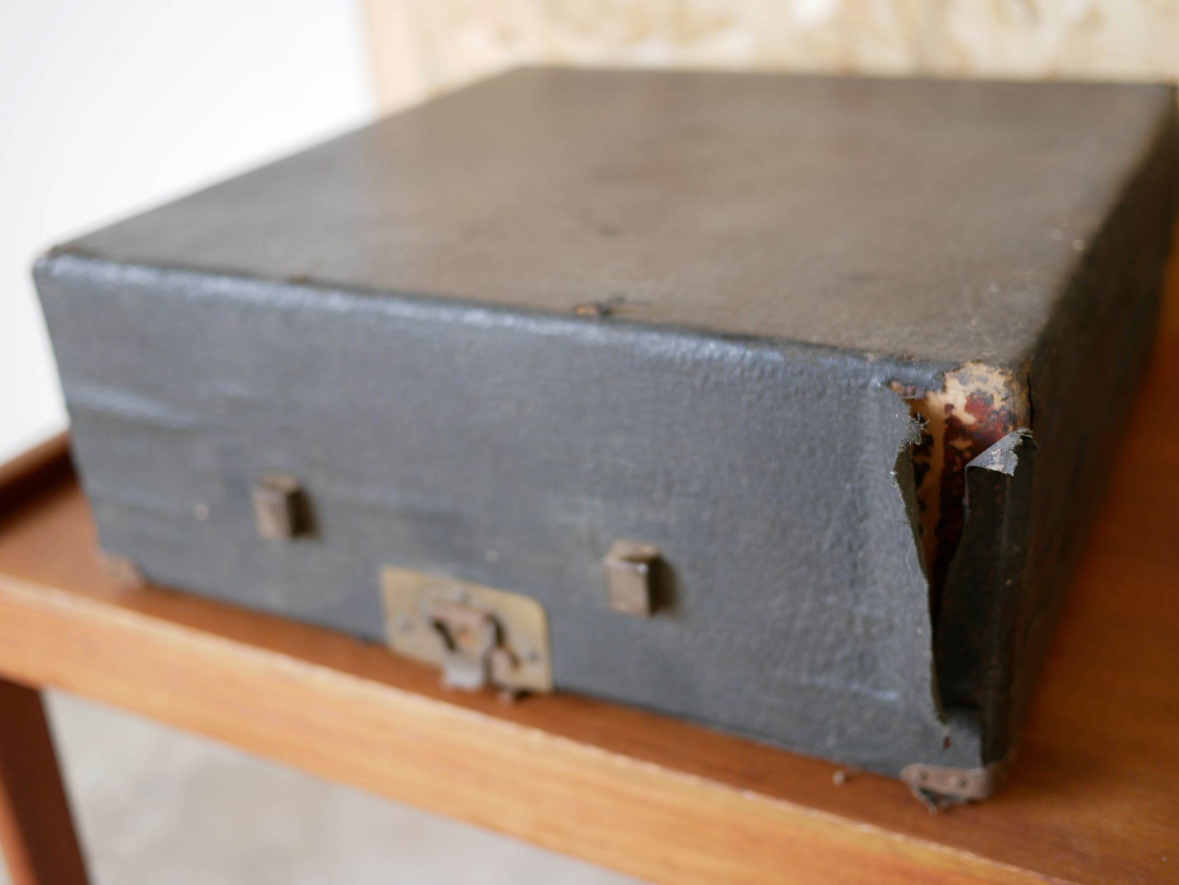 Typewriter remington portable model 5t