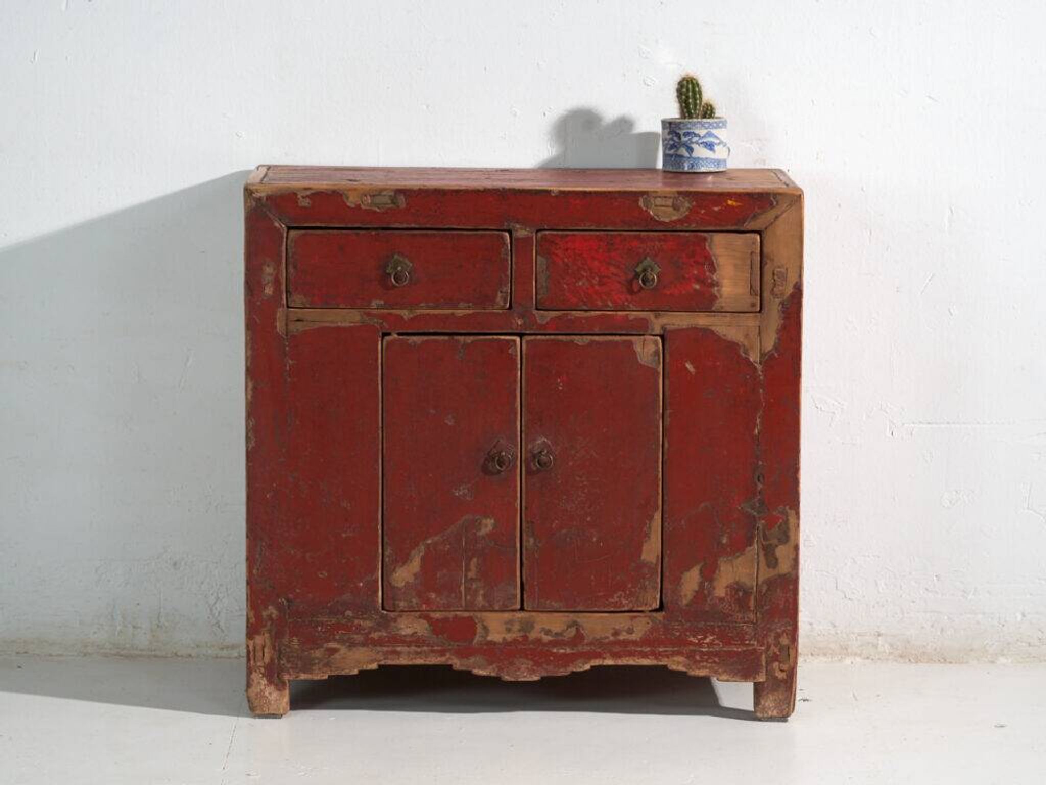 Antique pine sideboard with original red paint – China, circa 1920