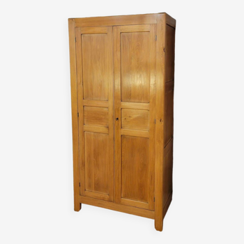 Armoire vintage