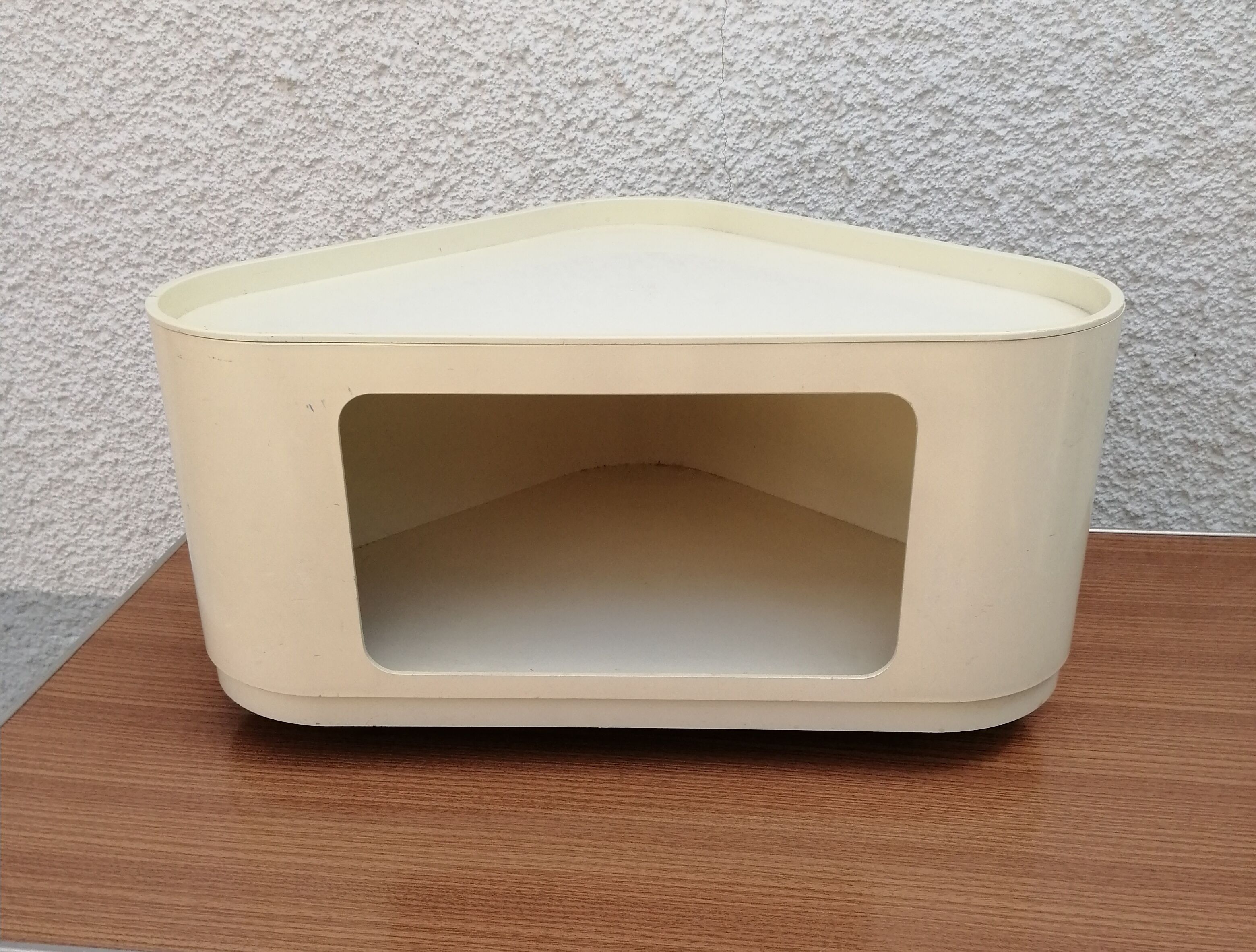 Kartell wheel cabinet 1960-1970 vintage