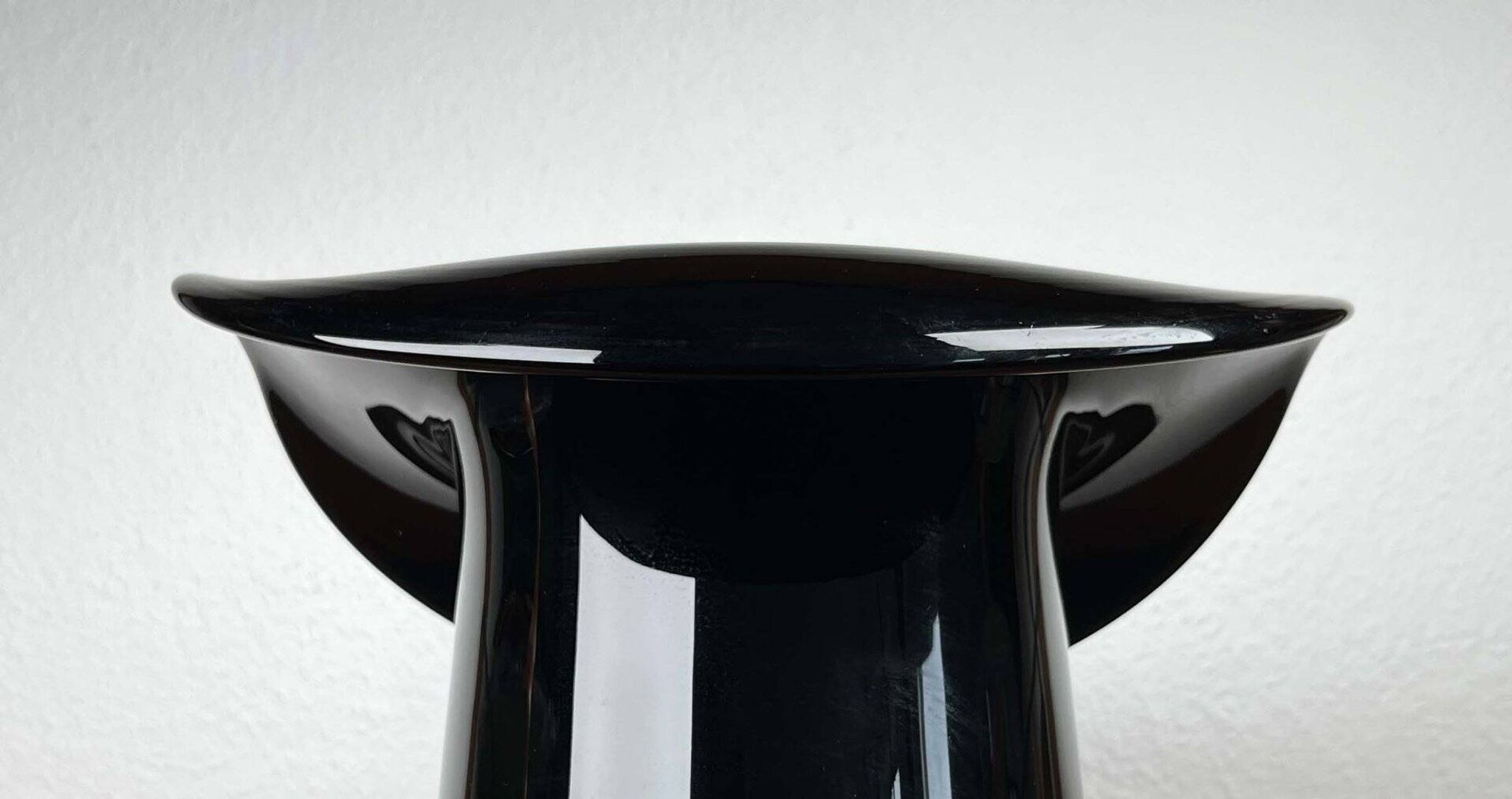 Vintage Italian vase top hat in Murano glass, 1980s.