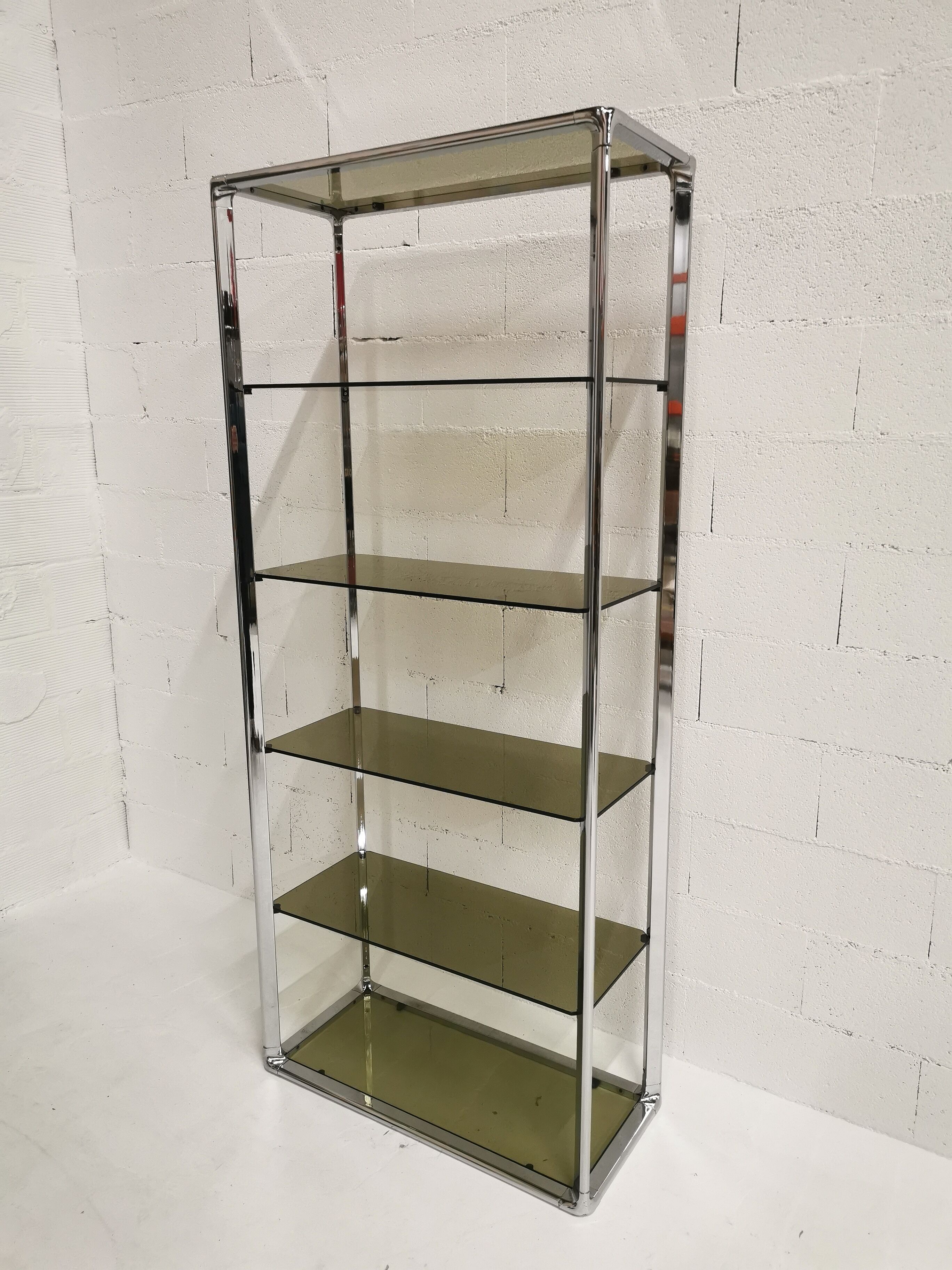 Shelf in chrome and glass, Fratelli Orsenigo, 1970