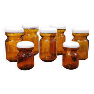 Set of amber jars