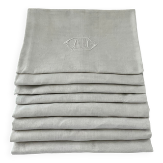 8 linen thread napkins, Amandine's trousseau