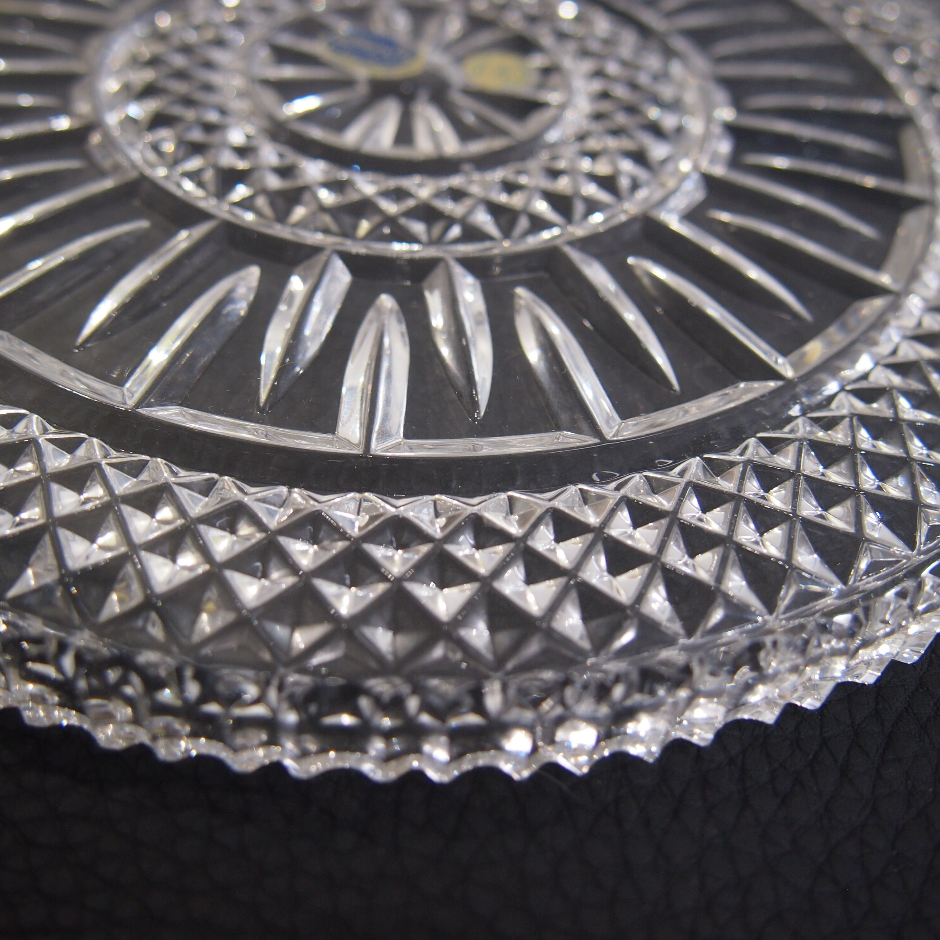 Set under flat bohemian crystal