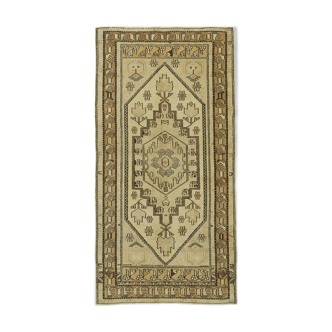 1960s Handmade Rustic Oriental Beige Carpet 115 cm x 222 cm