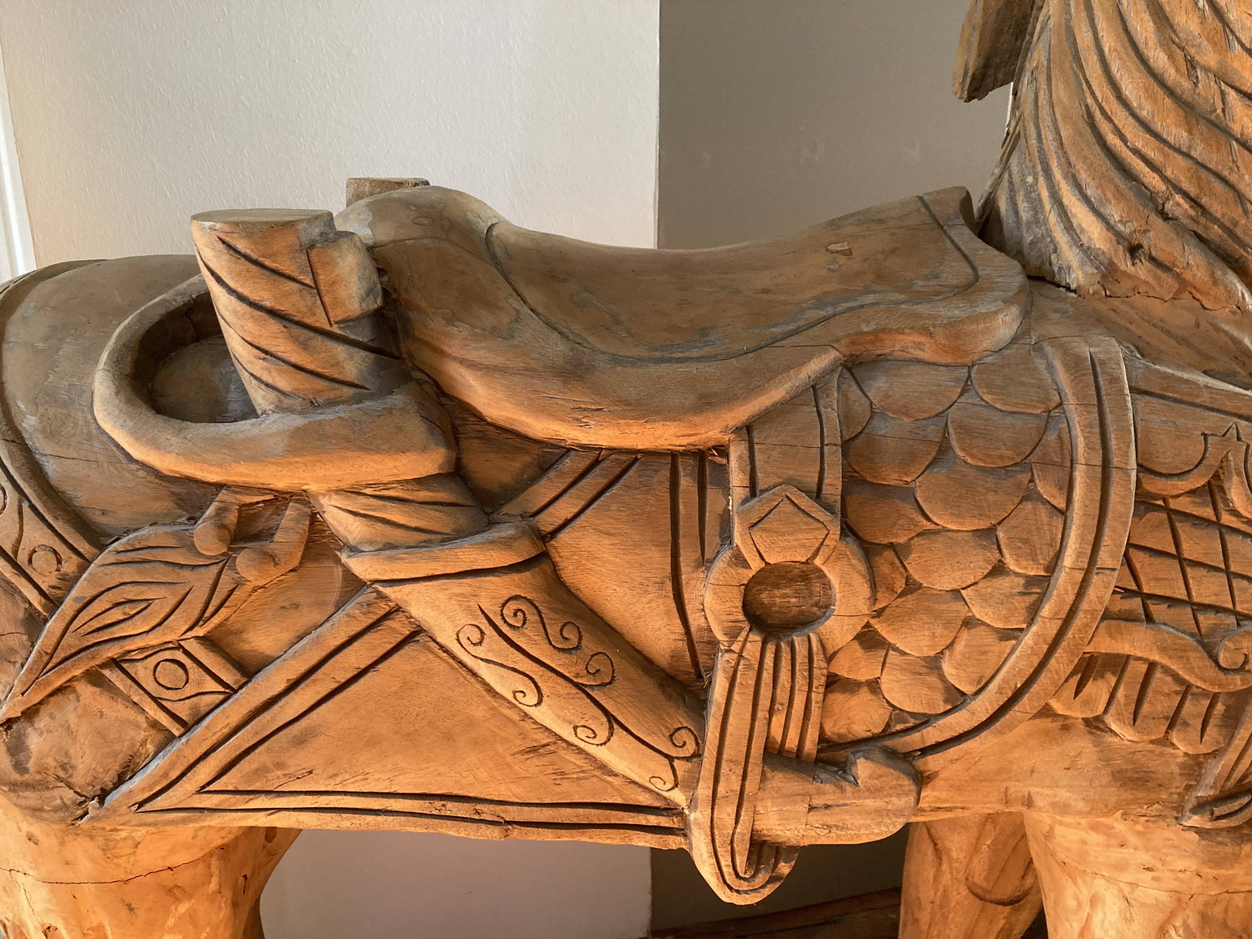 Cheval indien en bois
