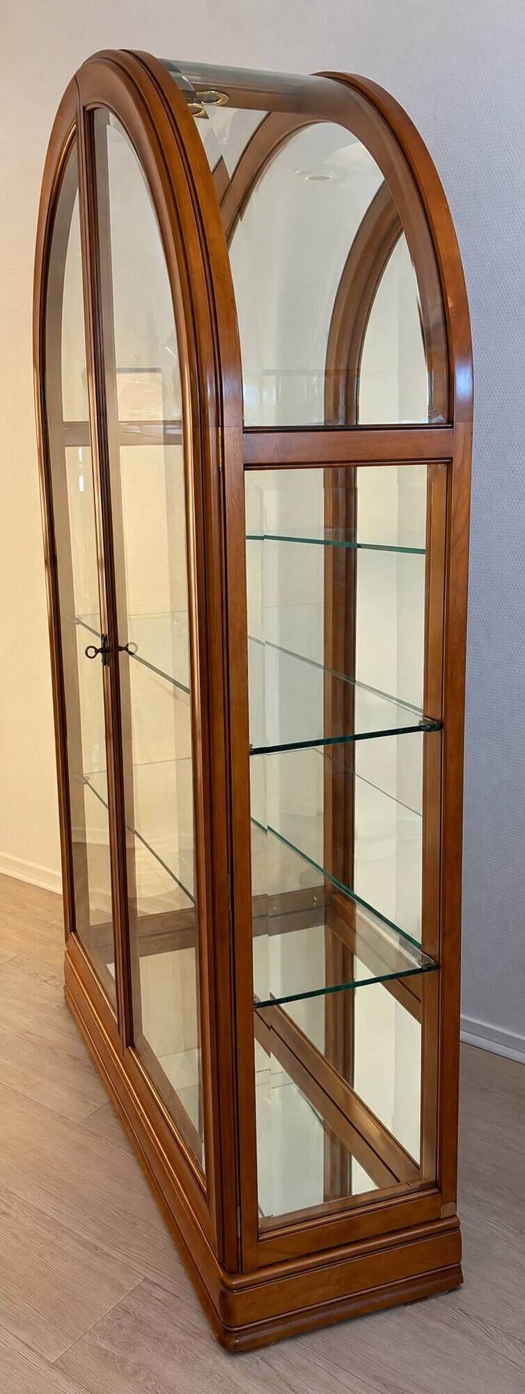 Oval display case Elite Fourrier