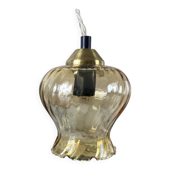 Vintage tulip-shaped portable lamp in gilded glass.