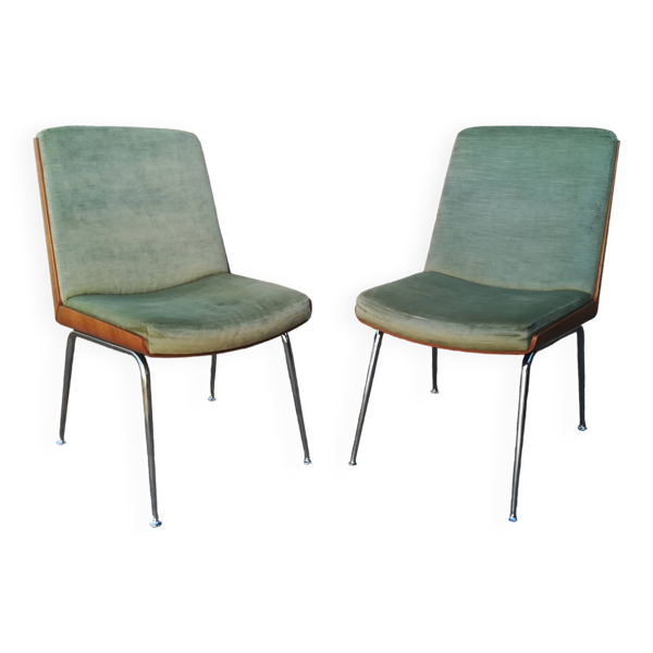 Chaises a coques et tissu vert