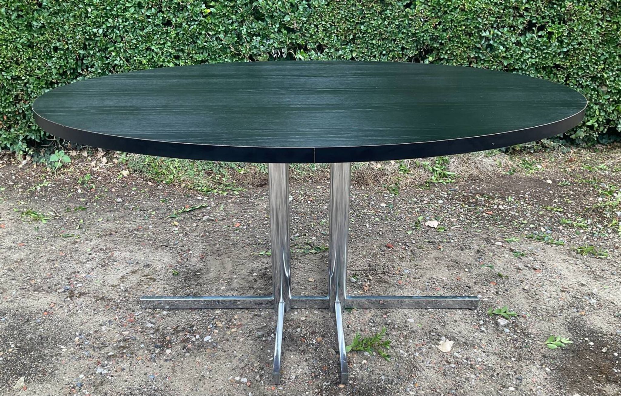 Table à manger ovale Tavo Belgium années 70