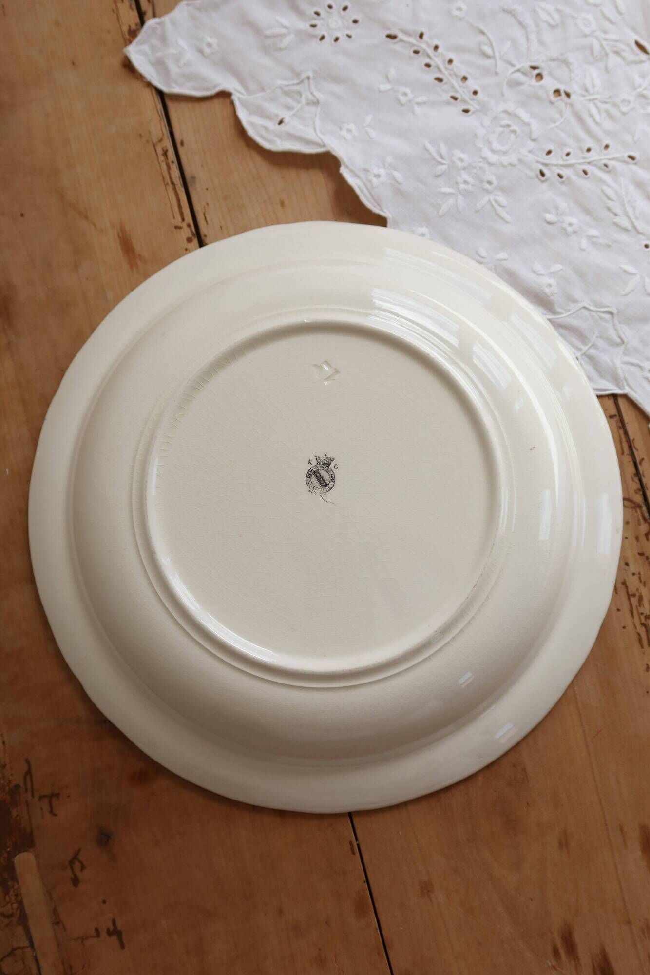 Vintage Lunéville K&G ivory earthenware shallow dish - Blue floral decoration