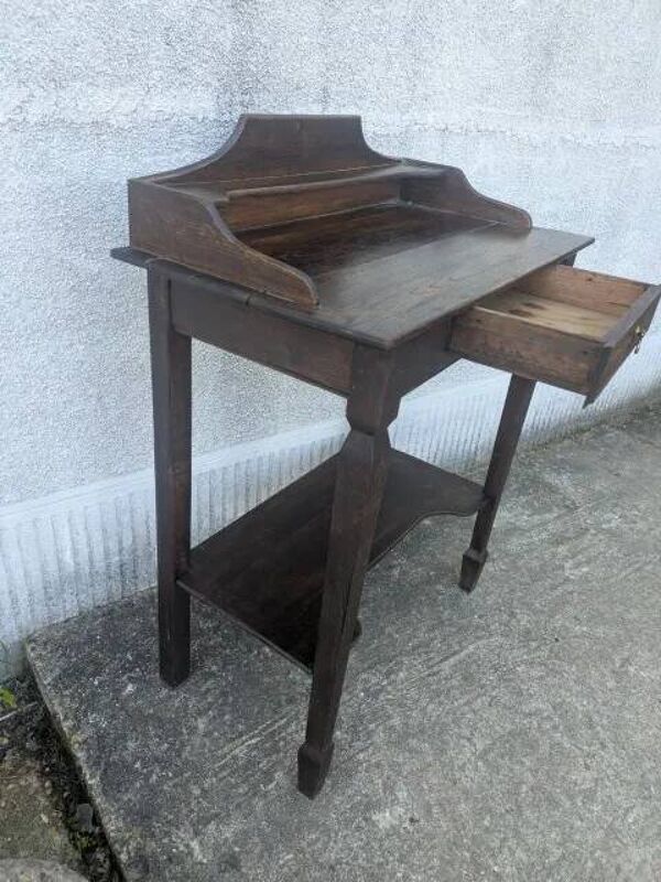 Coiffeuse, bureau en chêne