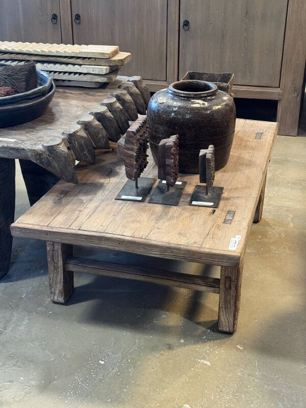 Fuzhou - Petite table basse chinoise ancienne en orme n°3