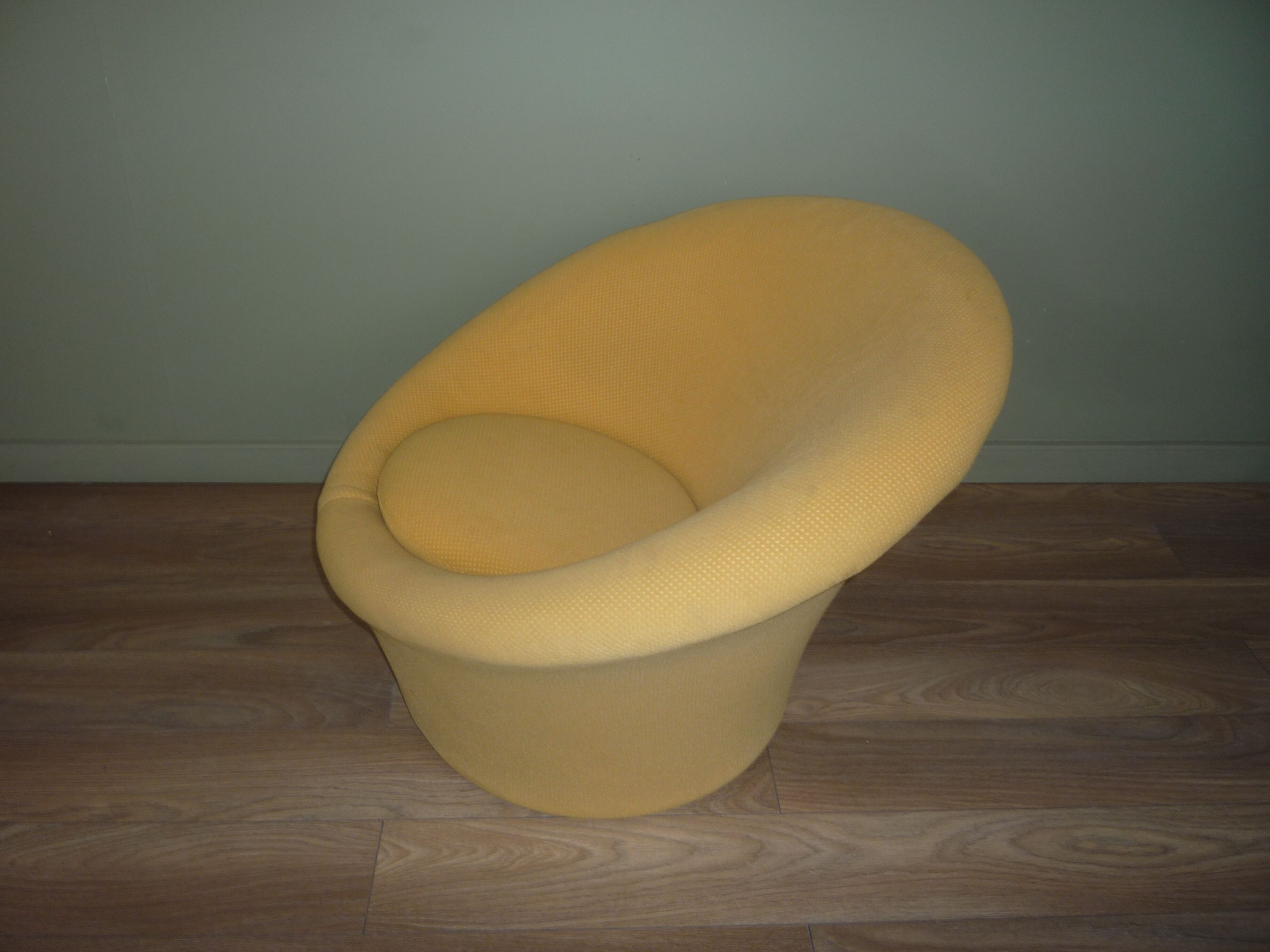 Pierre Paulin's mushroom armchair edited by Artifort