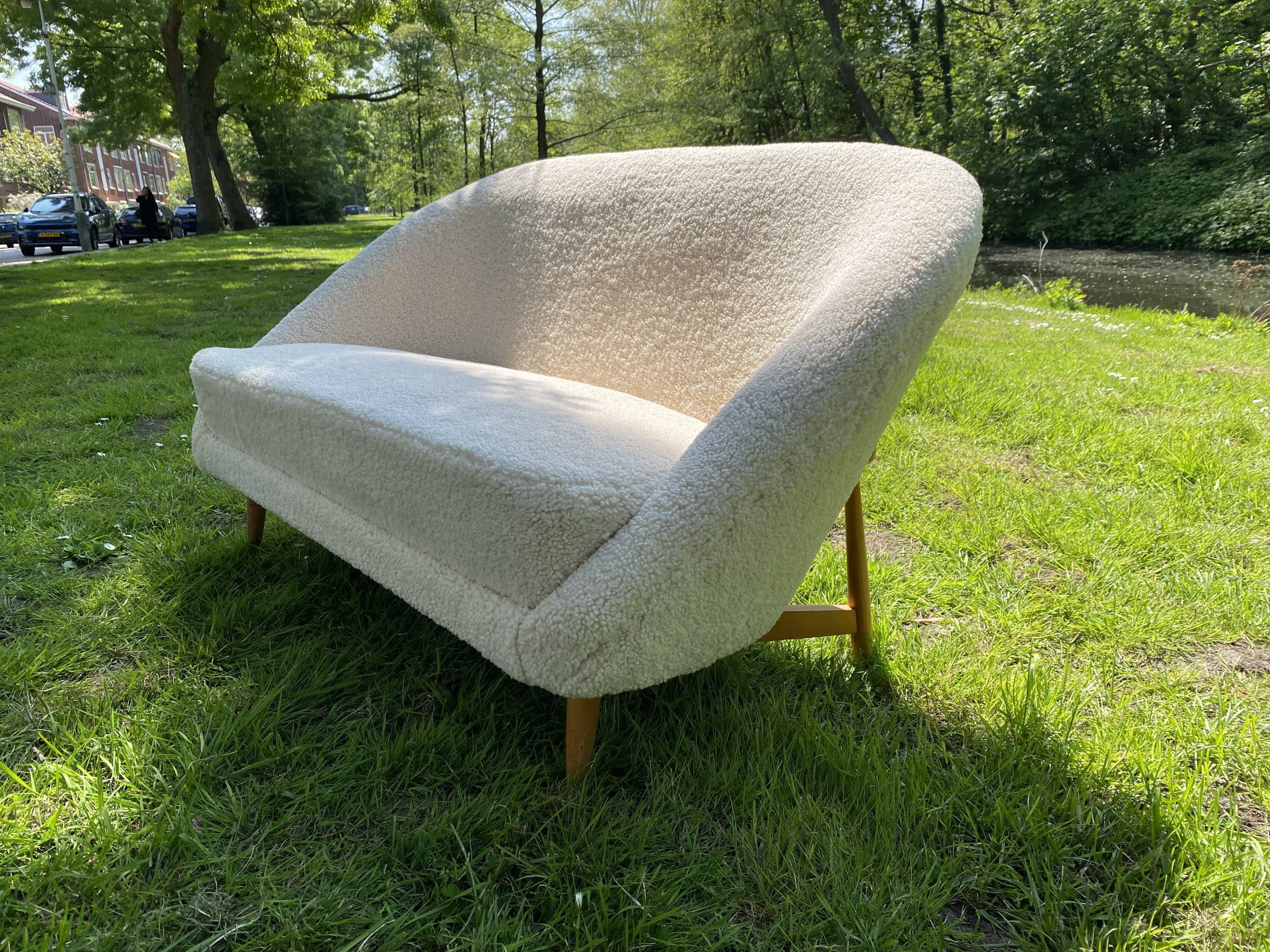 Canapé vintage bouclé 115 par Theo Ruth pour Artifort, années 1950