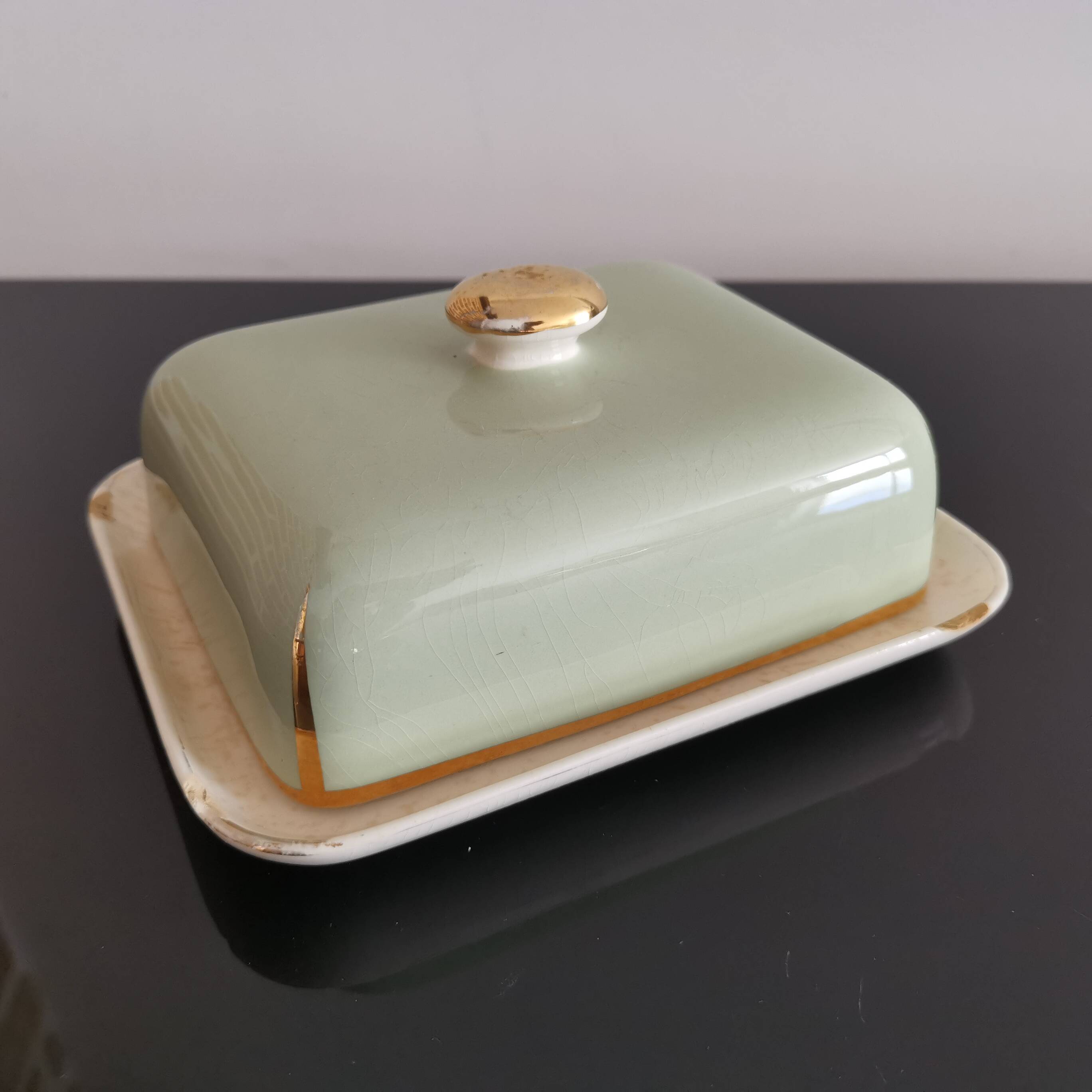 Villeroy & Boch earthenware butter dish