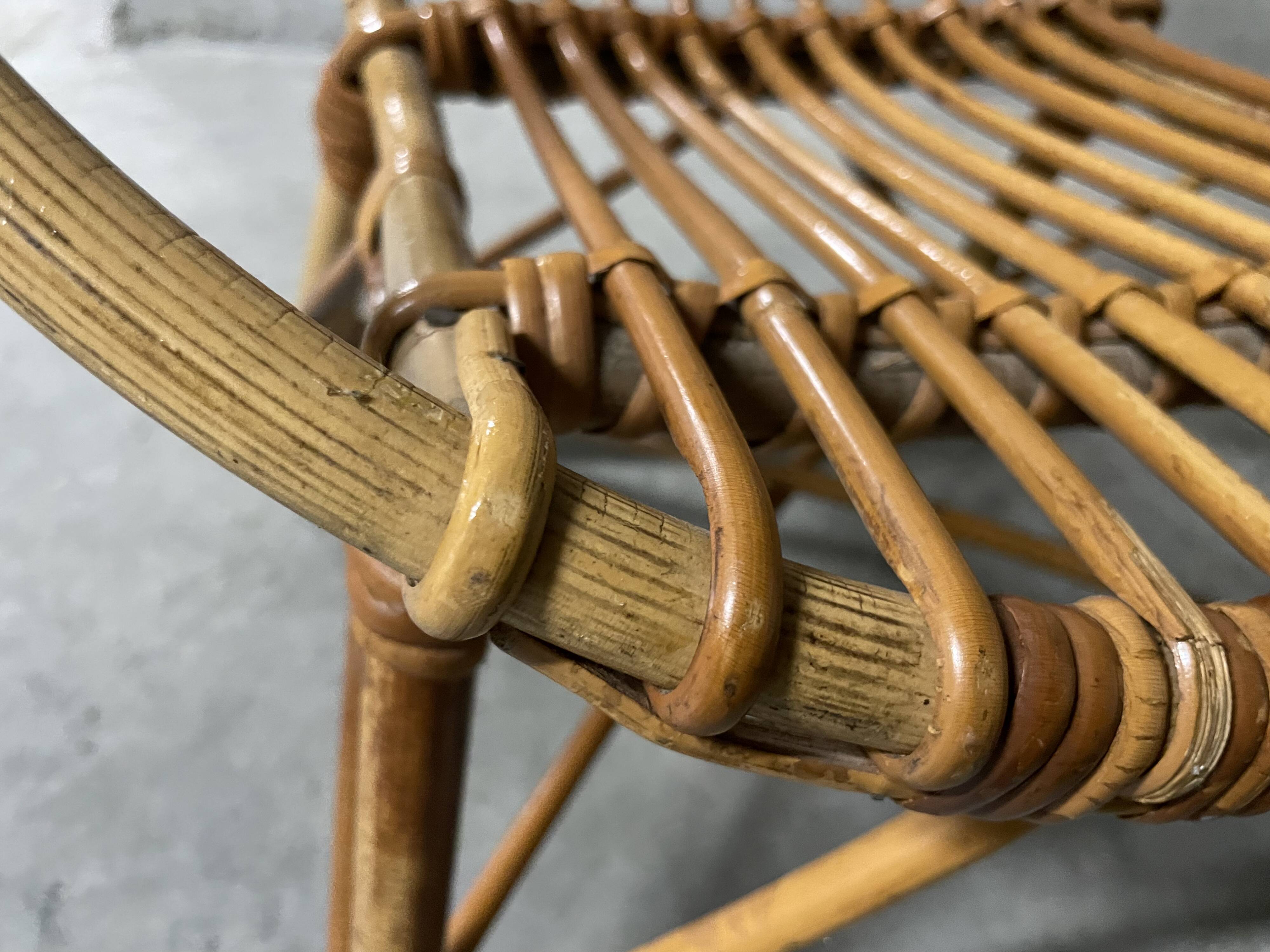 Fauteuil corbeille enfant en rotin