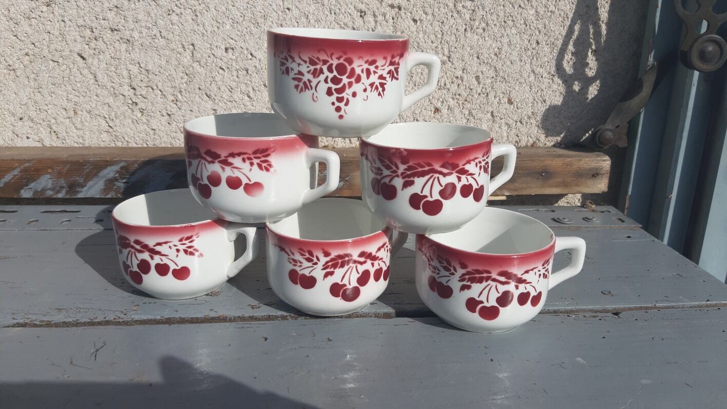 Tasses vintage luneville