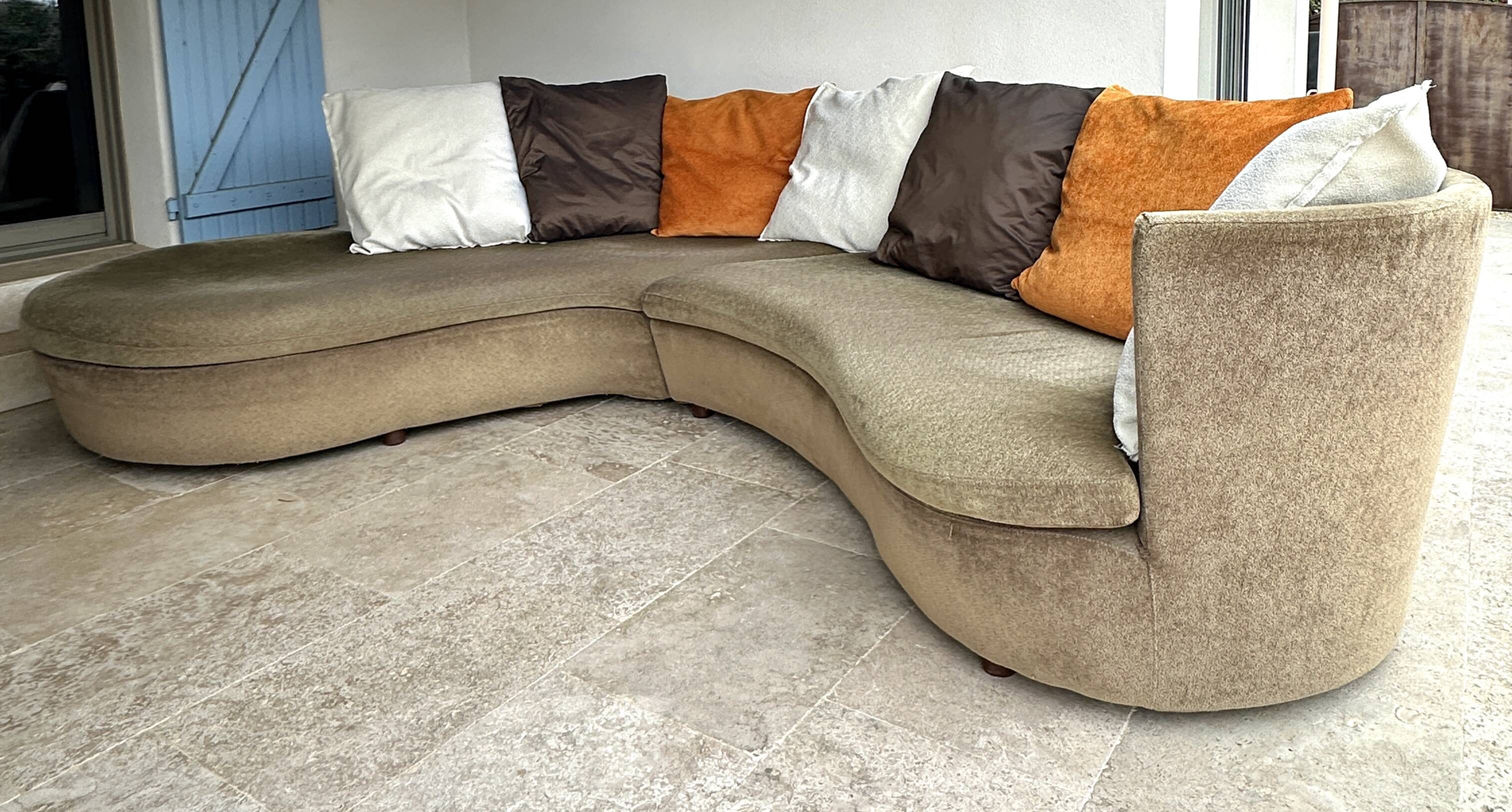 Roche Bobois sofa design - Boa model