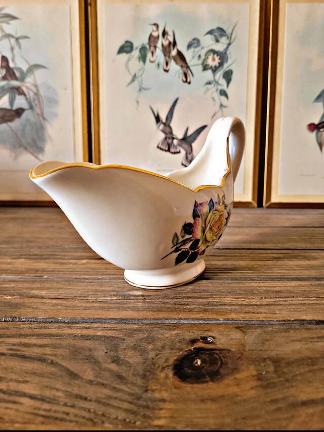 Gien Gardanne gravy boat, yellow roses, vintage French earthenware