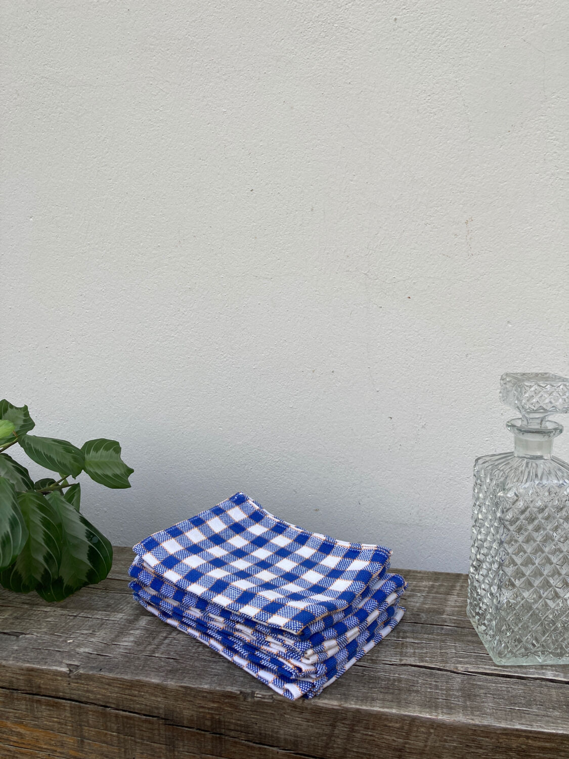 9 vintage checkered towels