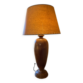 Grande lampe en bois