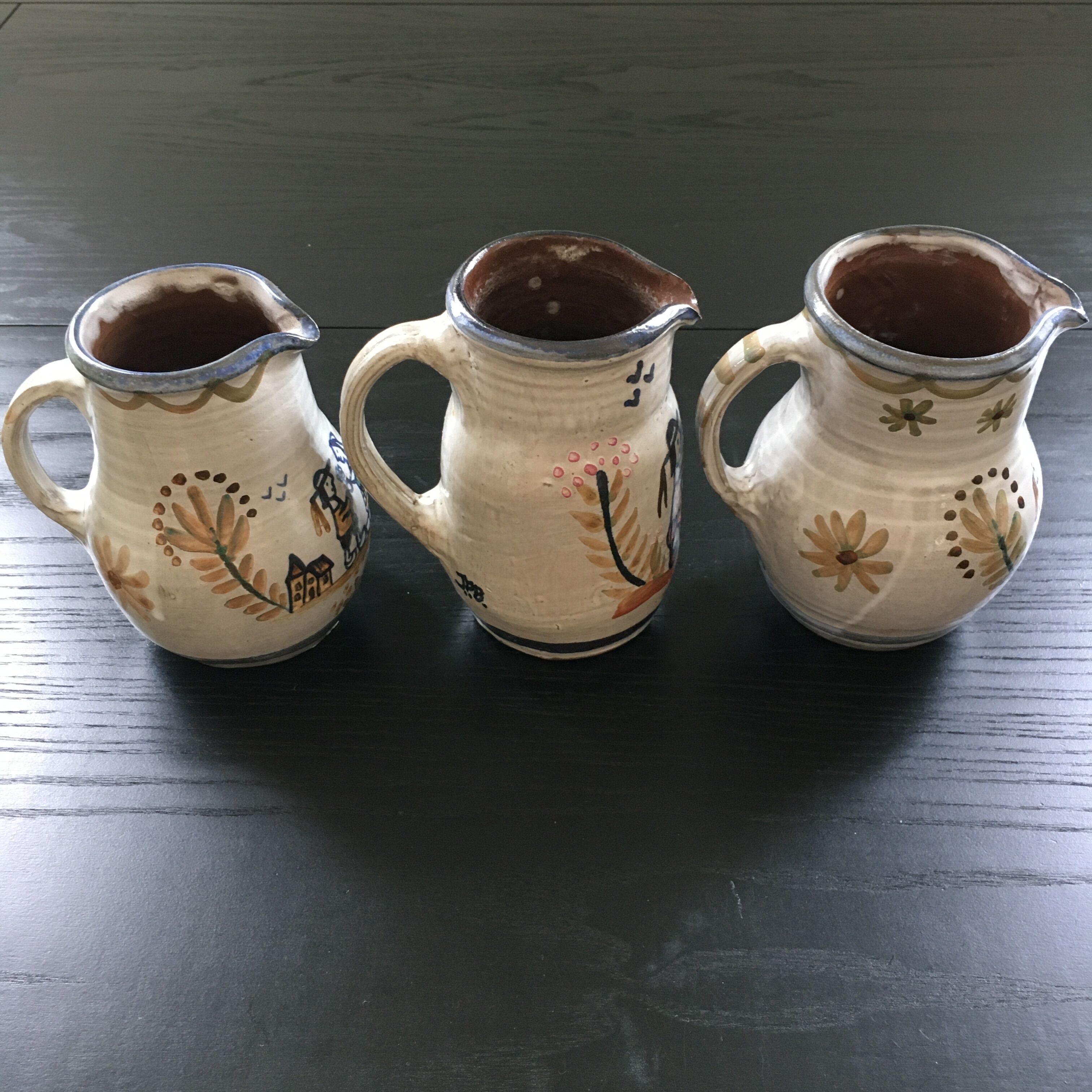 Lot 3 cider pitchers Breton décor