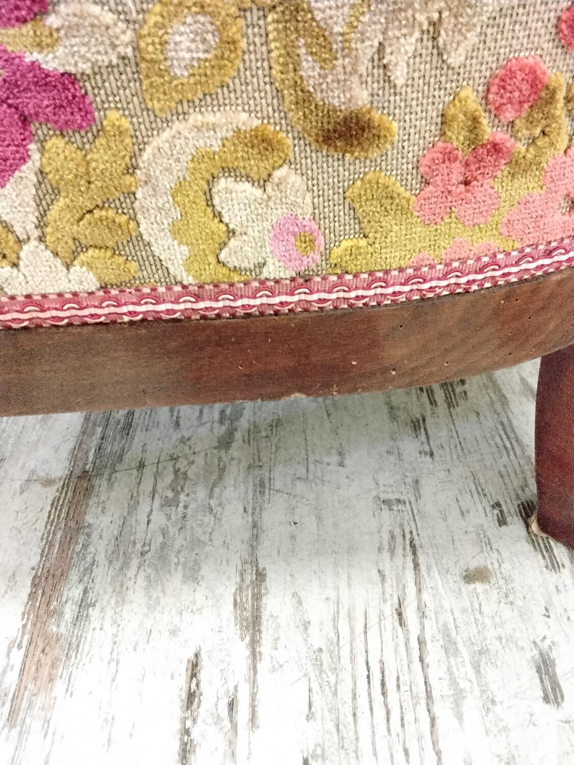 Convertible armchair