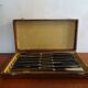 12 couteaux entremets  vintage Pradel manches corne en écrin