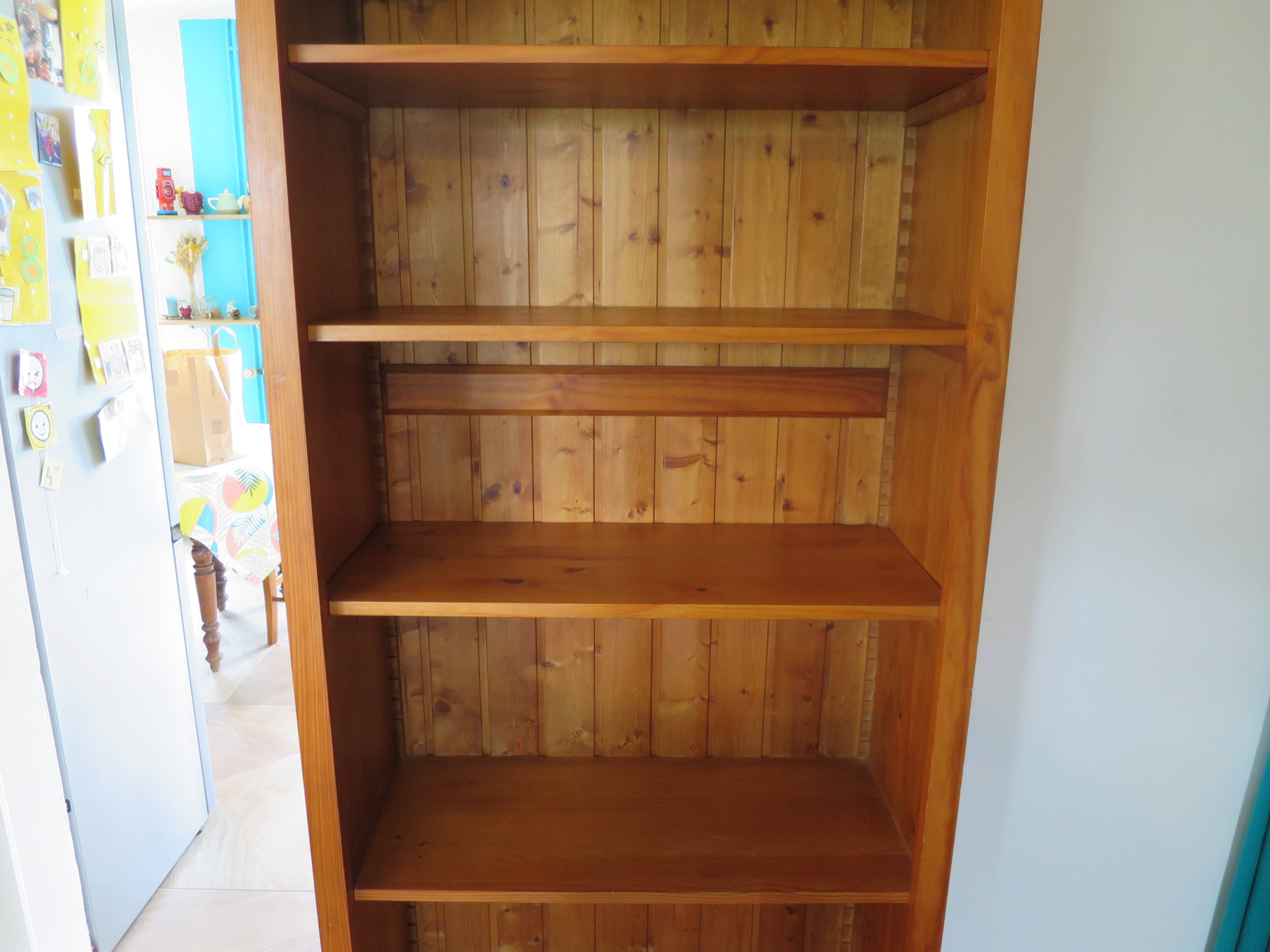 Beautiful bookshelf - solid pine - 5 shelves - country style - natural colour