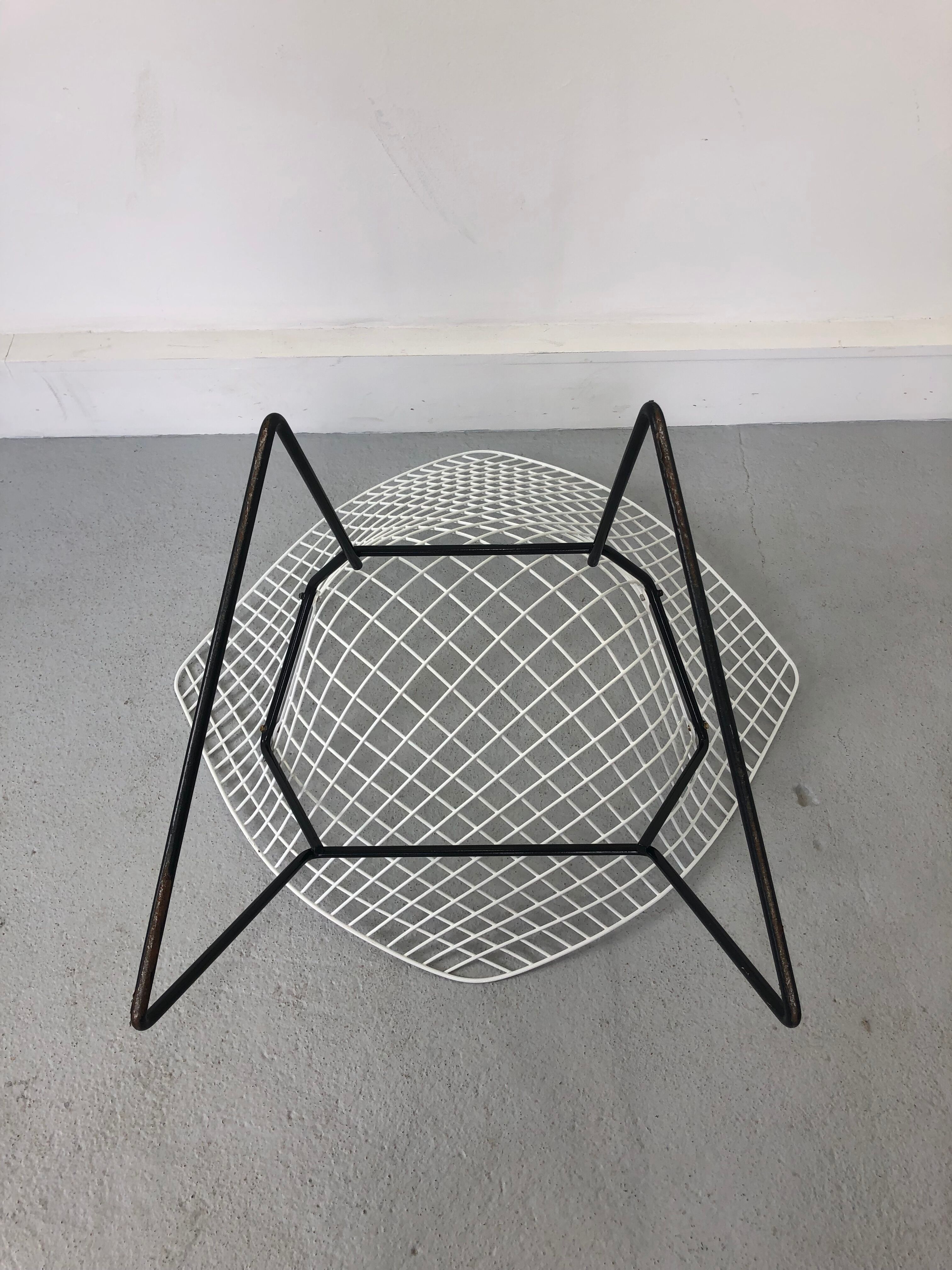 Vintage Diamond 421 Lounge Chair by Harry Bertoia for Knoll International