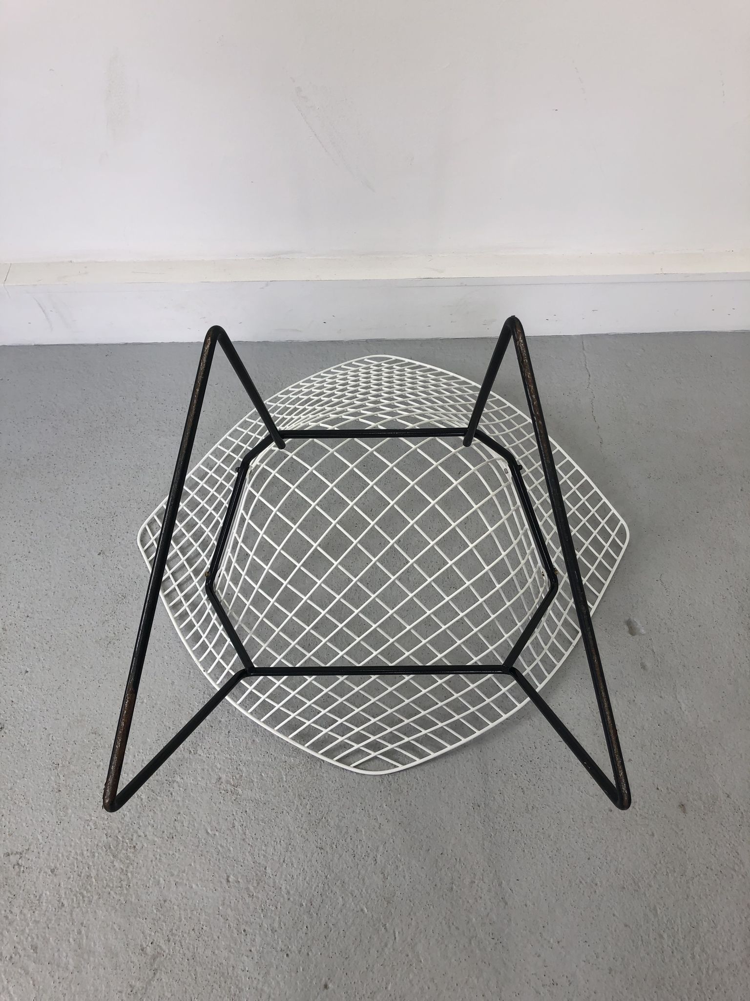 Vintage Diamond 421 Lounge Chair by Harry Bertoia for Knoll International
