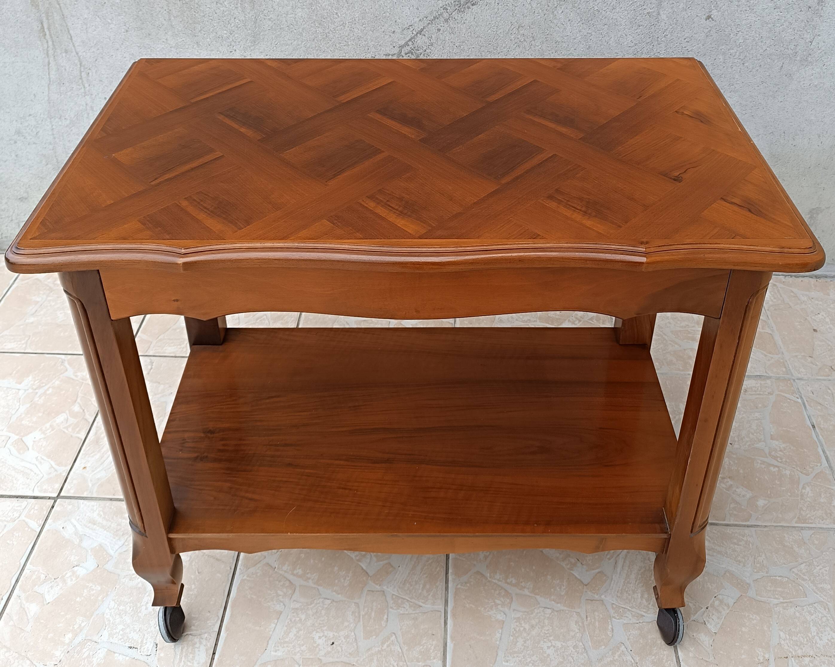 English-style cherrywood serving trolley