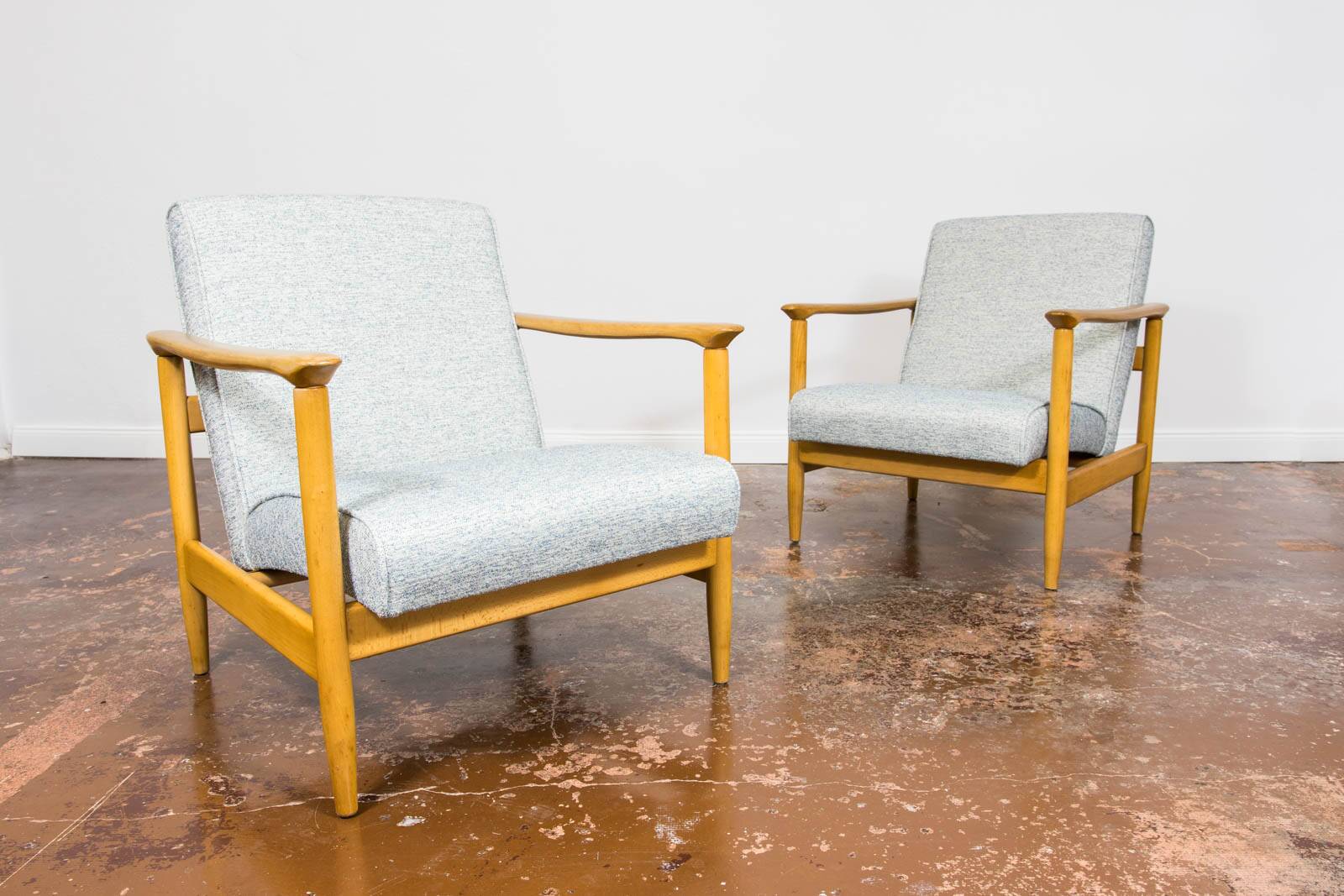 Vintage Armchairs Gfm 142 By Edmund Homa, Gfm, Poland, 1960’s, Set Of 2