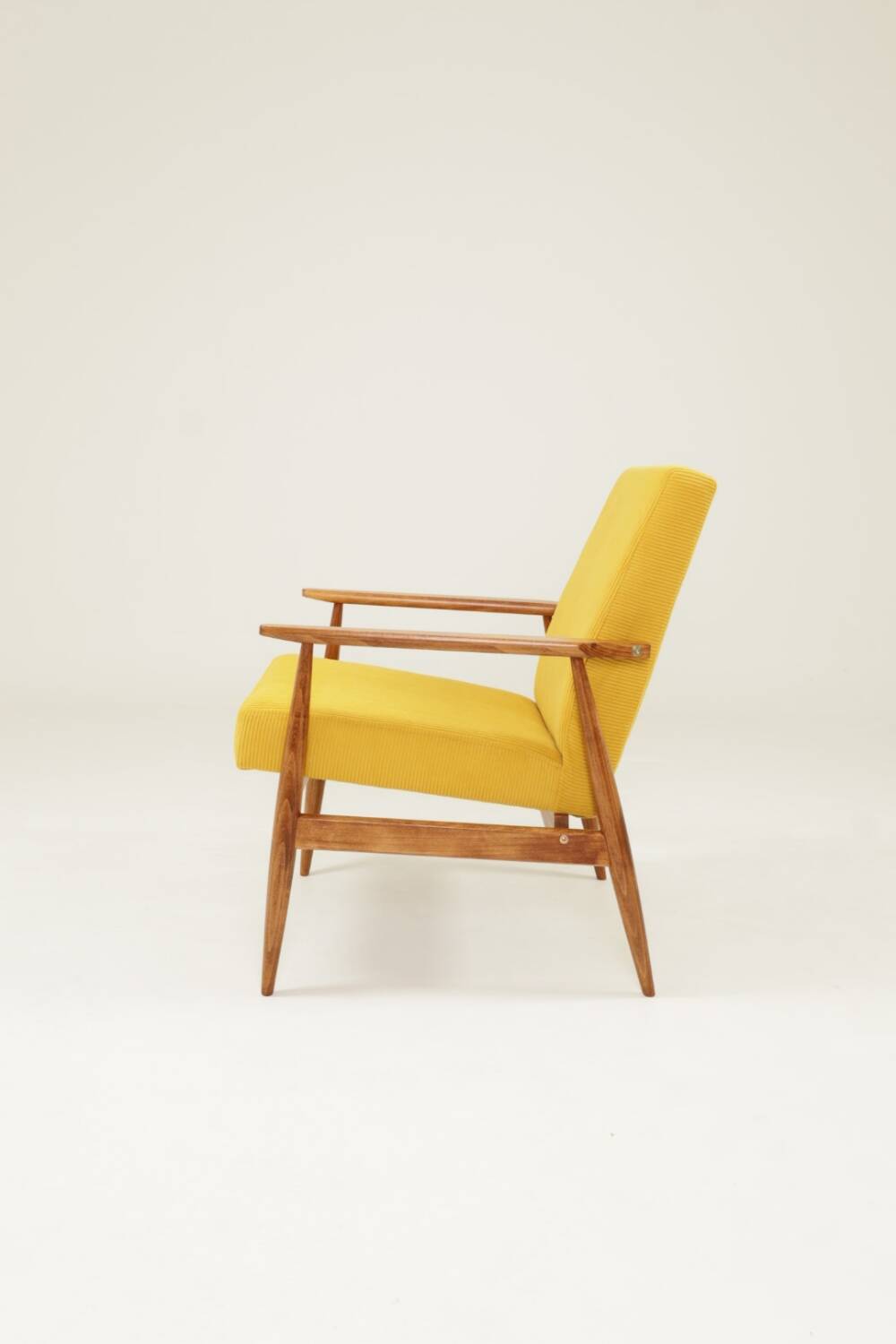 Fauteuil vintage jaune velours côtelé Scandinavian design by H.Lis