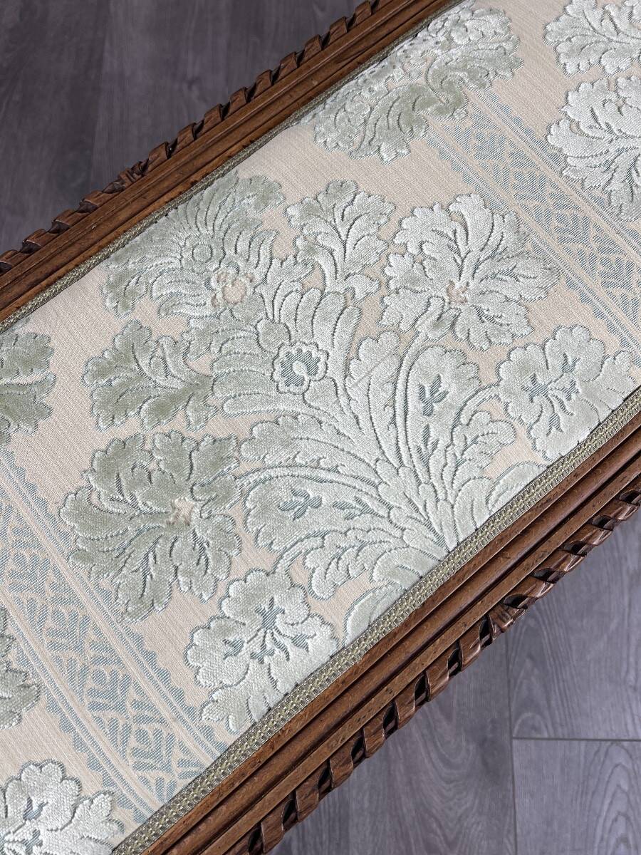 Louis XVI style carved wooden bench, 19th century