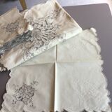 Embroidered antique tablecloth + 12 matching towels